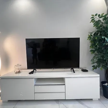 Bright 1bdr Flat In By Lovelystay * Αλμπουφέιρα