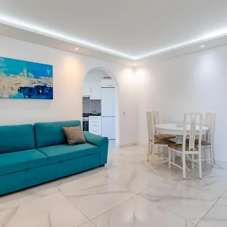 Bright 1bdr Flat In By Lovelystay *