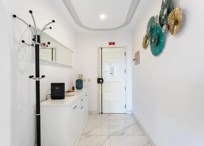 Bright 1bdr Flat In By Lovelystay 아파트 *