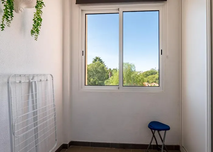 아파트 Bright 1bdr Flat In By Lovelystay *