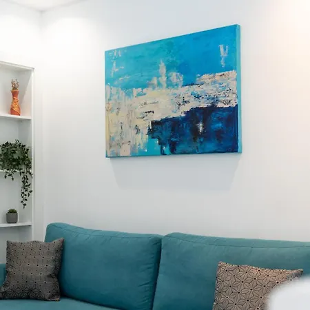 Bright 1bdr Flat In By Lovelystay אלבופיירה