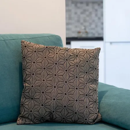 Bright 1bdr Flat In By Lovelystay *