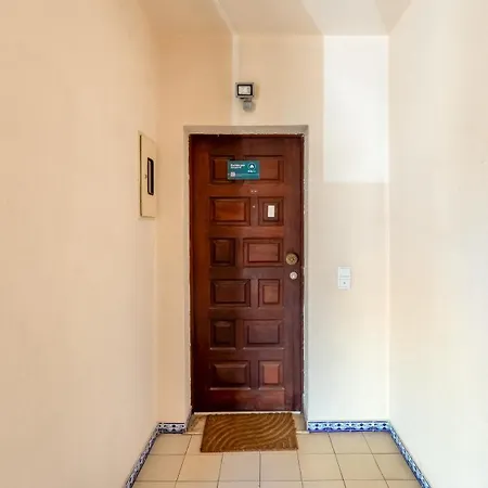 Bright 1bdr Flat In By Lovelystay דירה *