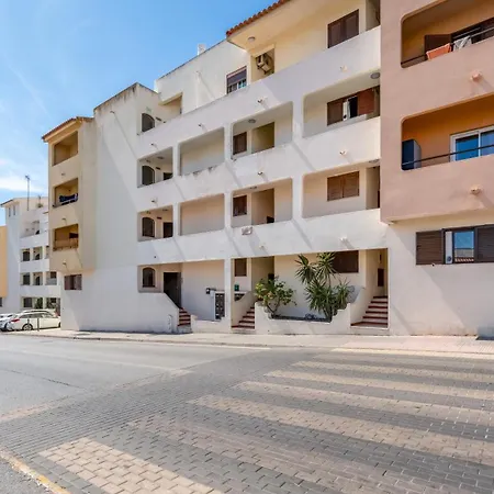 דירה Bright 1bdr Flat In By Lovelystay